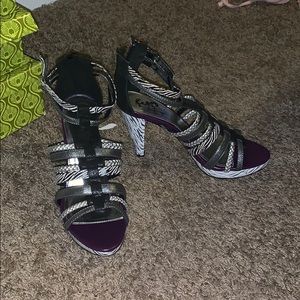 Brand new Daytrip heels size 10